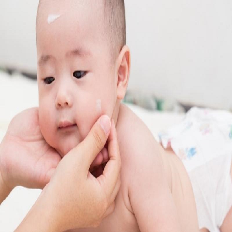 Cách chăm sóc da mặt cho trẻ em bằng nguyên liệu tự nhiên