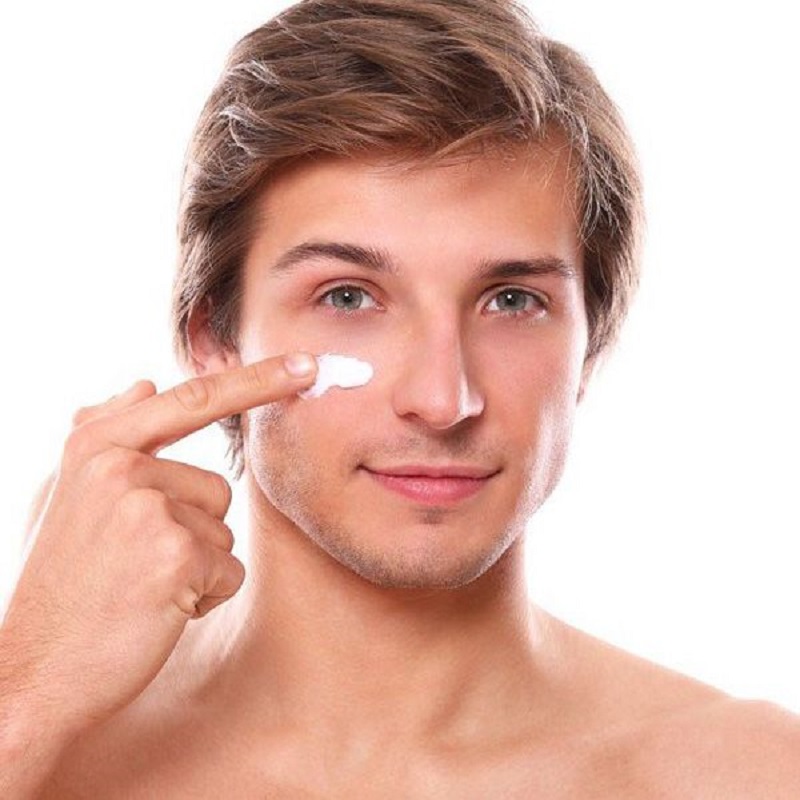 cách dưỡng ẩm da mặt cho nam giới